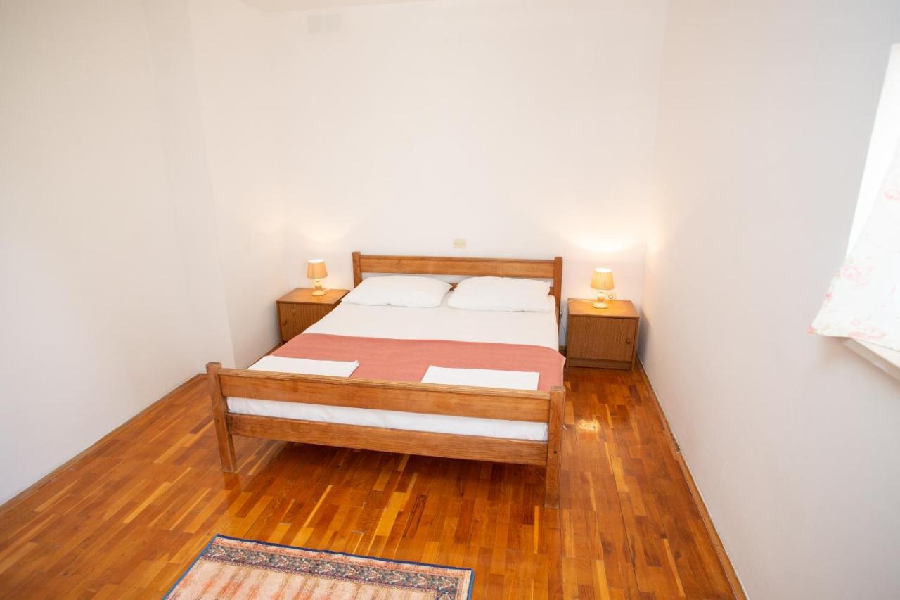 House Emilija Apartment Novalja Bagian luar foto