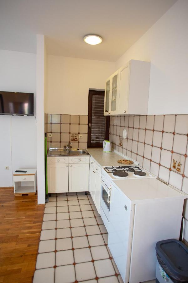House Emilija Apartment Novalja Bagian luar foto